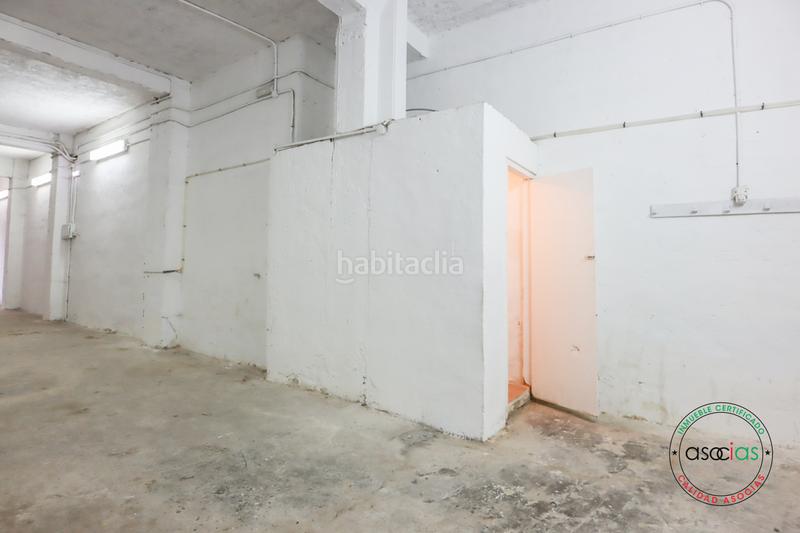 Foto 5fca1bfa-fbe8-49e2-a6f7-6e00279a2557. Local commercial dans Oviedo - avenida torrelavega 54. Oviedo 54 dans Oviedo