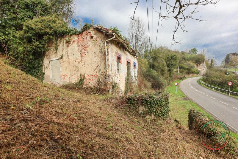 Foto 6ae06f74-5115-4920-8e7c-f7c618176b67. House in priorio - lg. la piñera 20 in San Claudio - Trubia - Las Caldas Oviedo