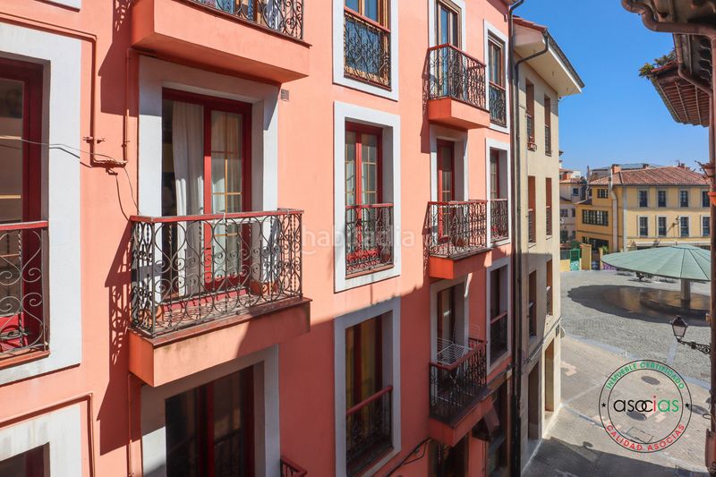 Foto 6d140bc6-2e91-4137-9c49-474a943f5c66. Edifici a Casco Histórico Oviedo