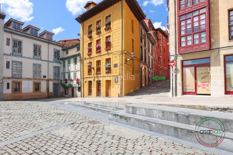 Foto e963909f-f654-4f3e-b63b-f74893863593. Edifici a Casco Histórico Oviedo
