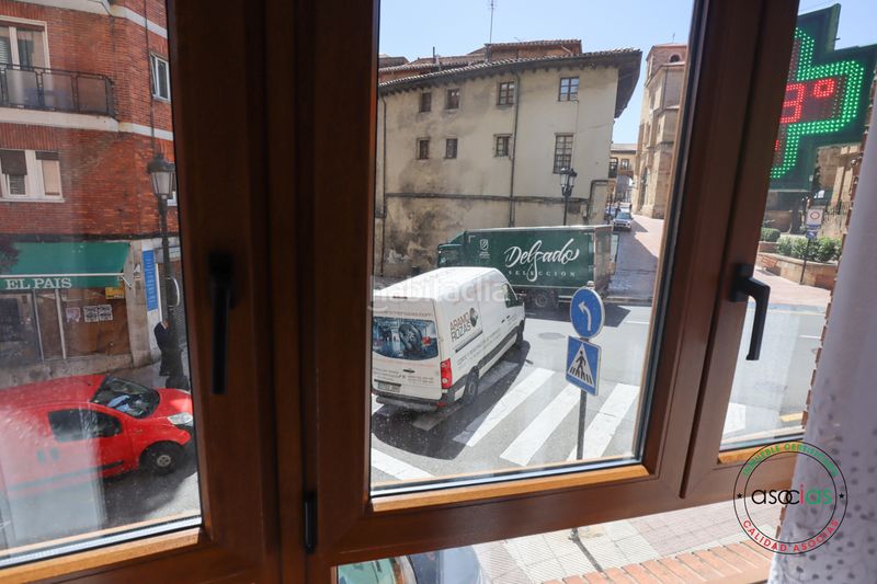 Foto c4a7c582-8679-4147-bd2d-981ccbc3e754. Pis amb calefacció aparcament a El Postigo Oviedo