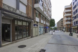 Local Comercial en El Cristo. Local a pie de calle con posibilidad de cambio a vivienda