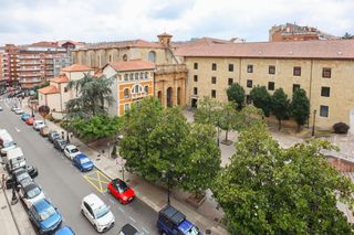 Flat  Oviedo - san pedro mestallón 1. A 5 minutos caminado del ayuntamiento!