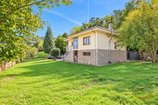 Casa  Lg vallina,la 925. Casa independiente con finca a pocos minutos de oviedo