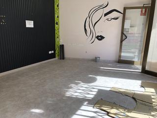 Locale commerciale in Via Romana. Local comercial en venta en segovia (san lorenzo)

* beneficio
