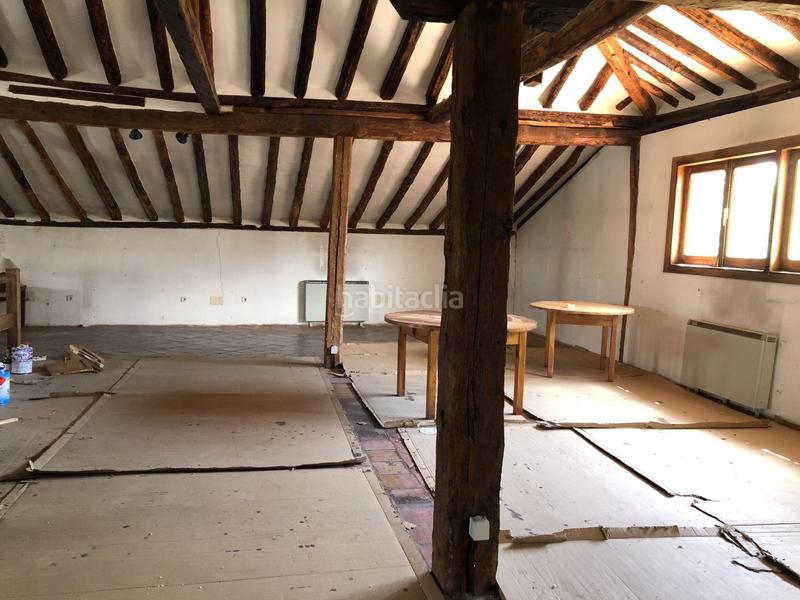 Foto bf49d3a0-c373-4b8b-a796-df293a076084. Flat with heating in Torrecaballeros