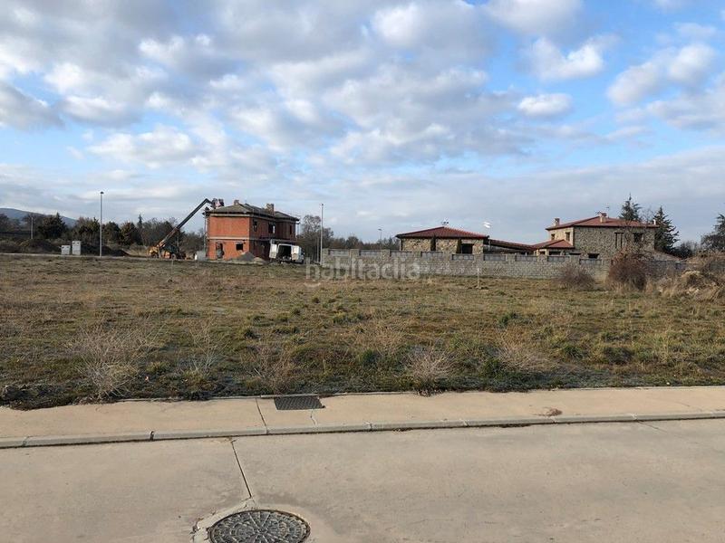 Foto 15c0df4f-02b7-4f0e-aa2d-4933fd440012. Residential plot in Pelayos del Arroyo