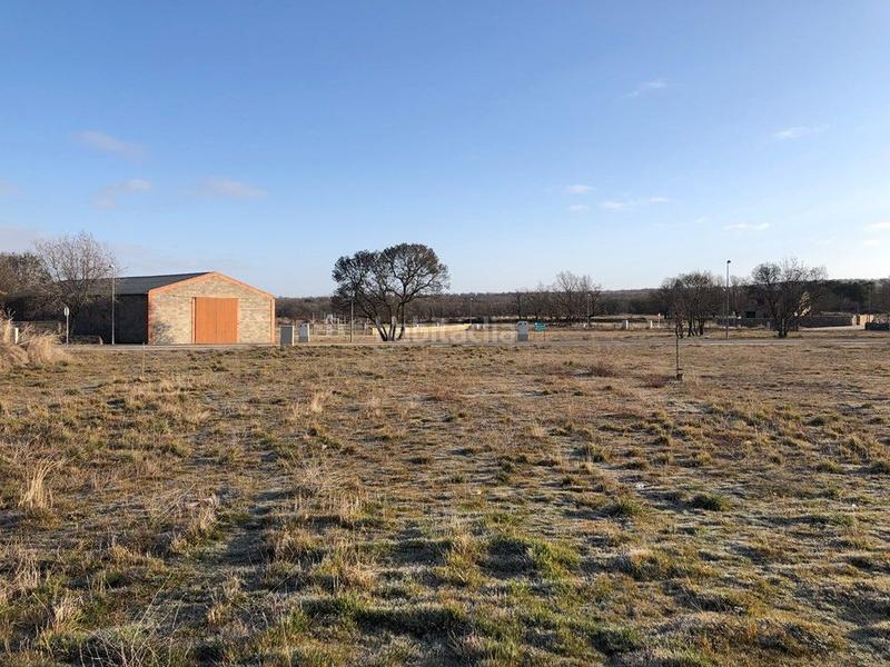 Foto c4ef8643-e56d-4e65-949e-4e8cb5476560. Residential plot in Pelayos del Arroyo