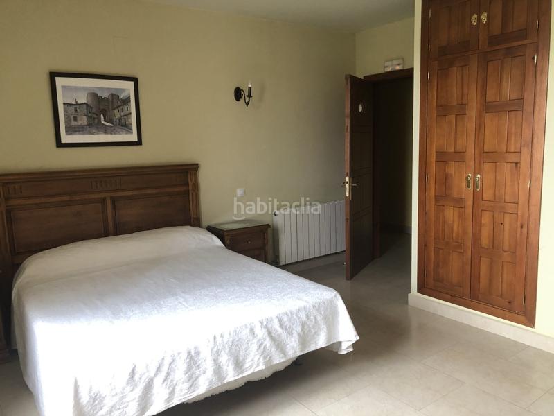 Foto b74e69cc-9953-4b4a-ad9e-cf1cc5fcb473. Edifici a Torrecaballeros