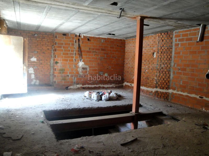 Foto e615c2c9-5351-42dd-9192-717e72b0ae8c. Local comercial a el mayo 19 a Navafría