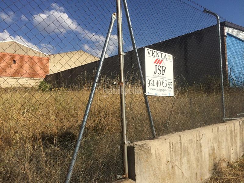 Foto e5ae7e50-113a-4ee0-a586-f86bc538e1bc. Terreny residencial a El Cerro - Ctra. De San Rafael Segovia