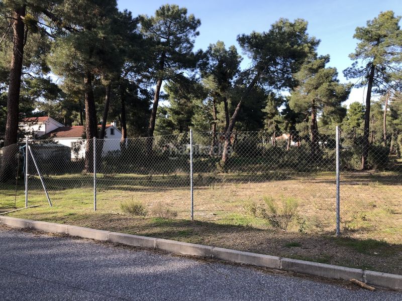 Foto dd8f4c94-680b-4948-a05c-1afbbbdab629. Terreny residencial a Marugán