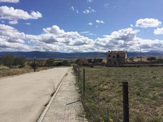 Terreny residencial a Brieva. Solar en venta en brieva segovia   beneficios    la situación, e