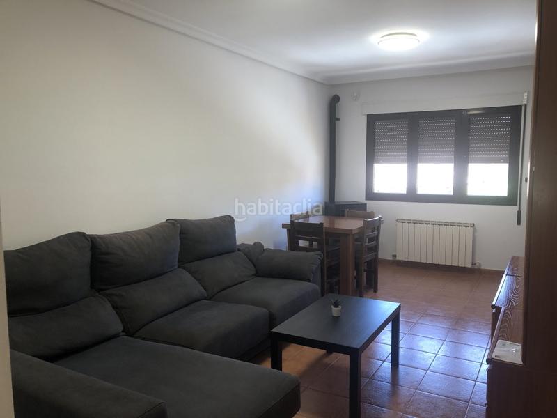 Foto 4135cda3-746b-4df1-8a1e-3bc4cbd8a66c. Maison jumelée avec chauffage parking dans Roda de Eresma