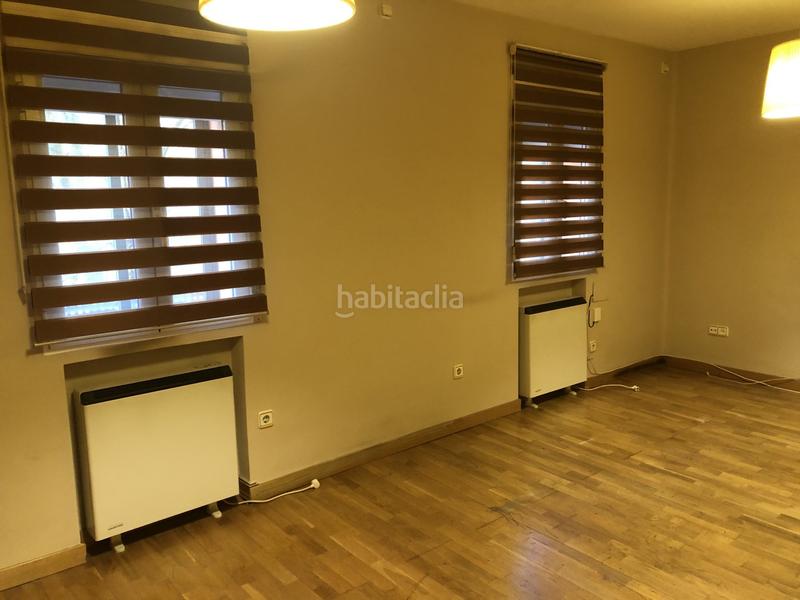 Foto b858d28c-760c-4637-a510-aef6d83d37c2. Piso  en venta san joséplaza de toros beneficios y virtudes el estado las mejoras del edificio fachada arreglada la ub en Segovia