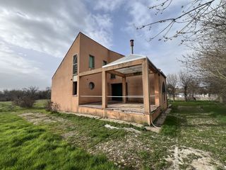 Chalet in Esquileo-cabanillas s/n. Chalet individual con gran finca en cabanillas torrecaballeros,