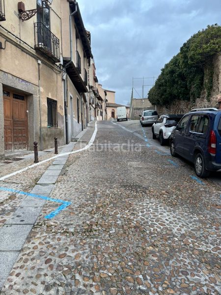 Foto 70040669-edcd-46ac-8491-ab87c698ccfa. Aparcament cotxe a Centro Segovia