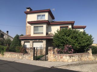 Chalet in Torreiglesias. Chalet individual con gran parcela en torreiglesiassegovia benef
