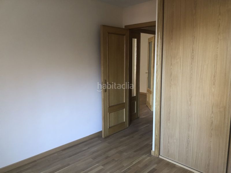 Foto 0b54e733-797d-43ff-ab0a-2d626b966d89. Casa adossada amb calefacció aparcament a Lastrilla (La)
