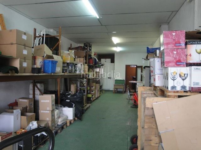 Foto af1155cf-2c52-45c3-b873-d6654886d938. Local comercial amb calefacció a Lastrilla (La)