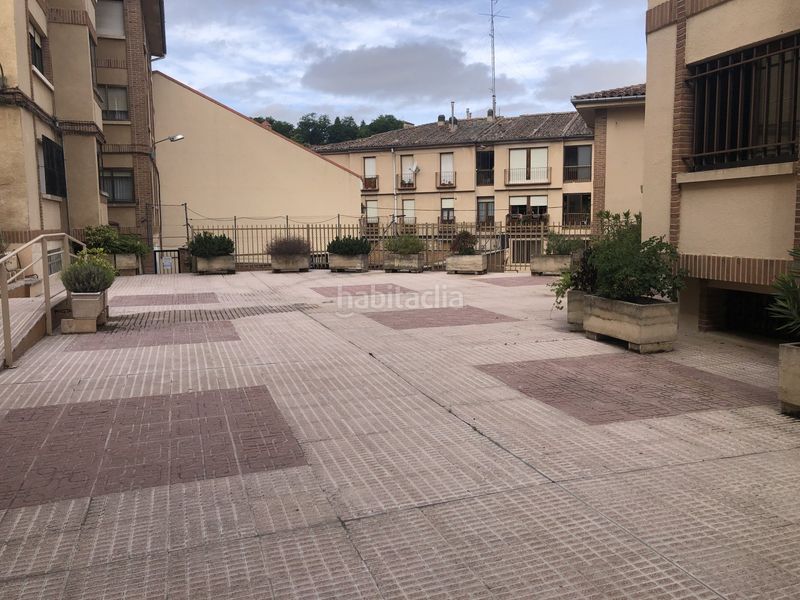 Foto 67f6acb0-5951-4d15-81ca-76bf772b122c. Pis amb calefacció aparcament piscina a San Lorenzo - San Marcos Segovia