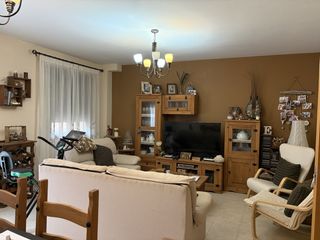Maison jumelée à Cantimpalos. Adosado en venta cantimpalos segovia beneficios y virtudes el es