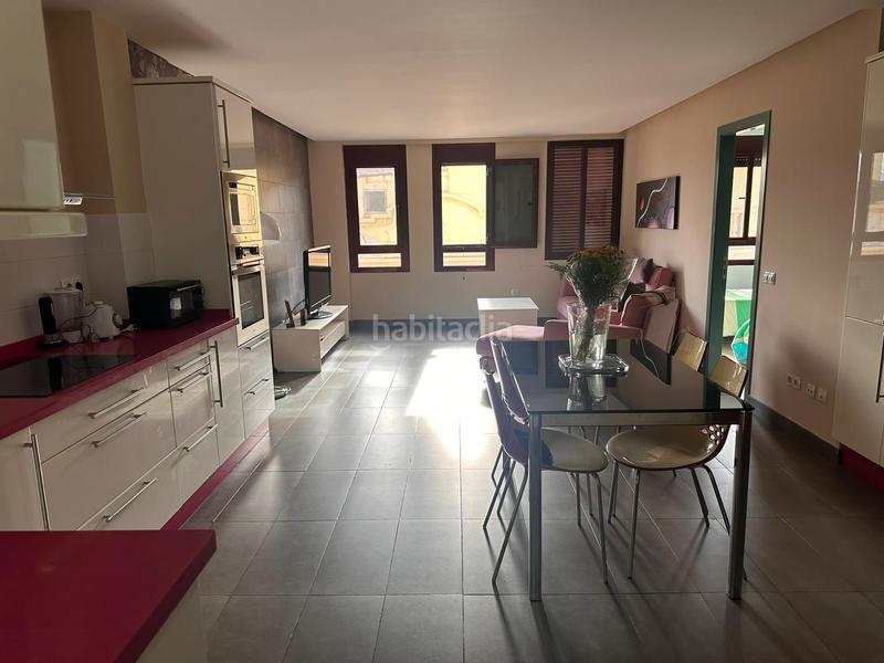 Foto 02a56753-aed3-46d2-8887-9cf7d55a0b6c. Edificio en Isleta Palmas de Gran Canaria (Las)