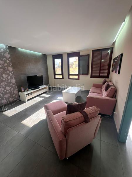 Foto 34f01e9d-5841-428b-91ee-210e5710e33f. Edificio en Isleta Palmas de Gran Canaria (Las)