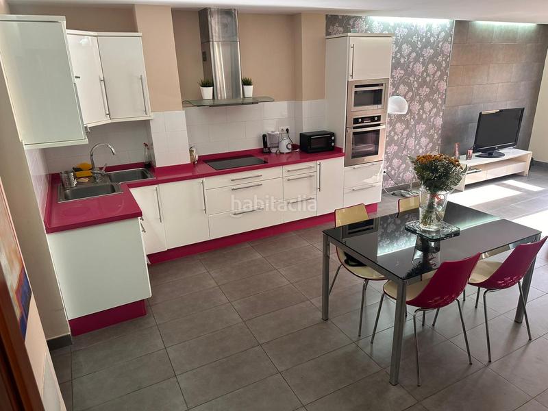 Foto 7ec83906-f391-4825-bb49-5bd52885ecb9. Edificio en Isleta Palmas de Gran Canaria (Las)