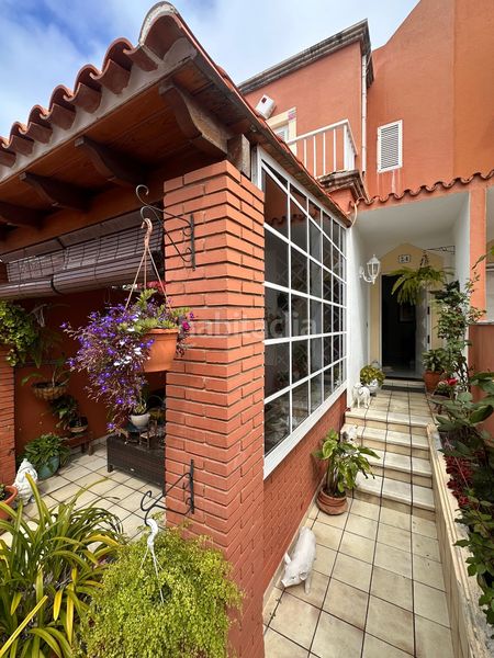 Foto 00e54002-e30a-4829-a342-92aac2ebe384. Casa adossada a Miller Palmas de Gran Canaria (Las)