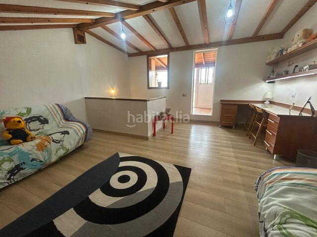 Foto b11137d1-0008-4704-b5f8-50ade42d1626. Casa adossada amb xemeneia aparcament a Los Castillos Arucas