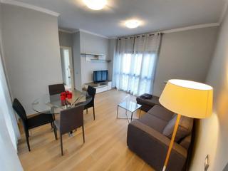 Miete Etagenwohnung  Calle sargento llagas. Se alquila piso en las canteras de tres dormitorios para larga d