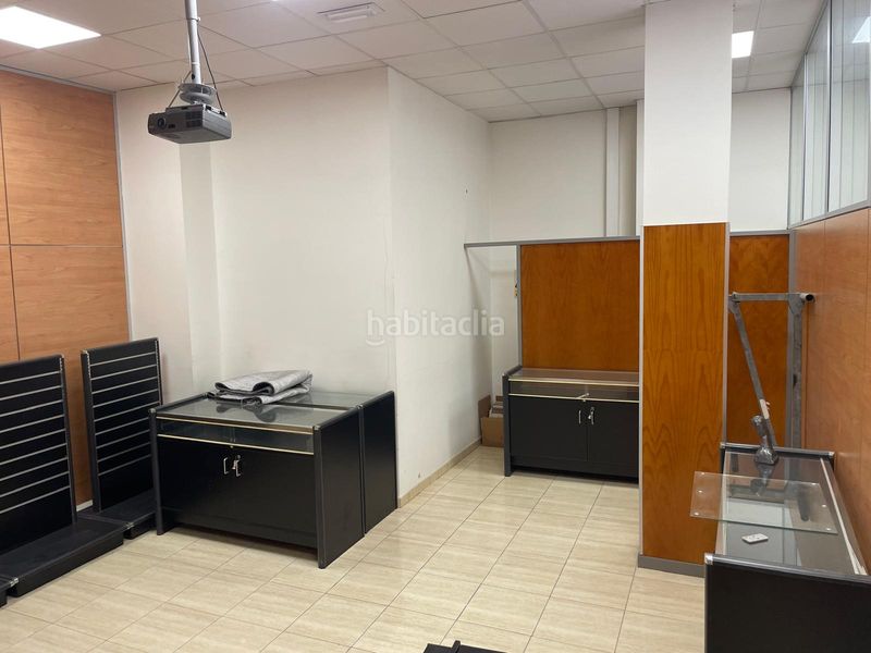 Foto e28b5068-2369-456d-a2f9-0ae2b7461af2. Alquiler local comercial protucasa alquila local en calle luis doreste silva en Palmas de Gran Canaria (Las)