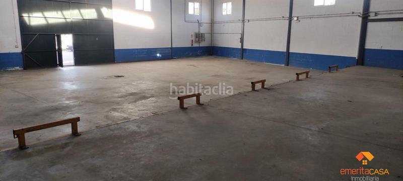 Foto b7fdf66f-511c-45da-bda0-0625f04a43dd. Nave industrial nave en Trujillanos
