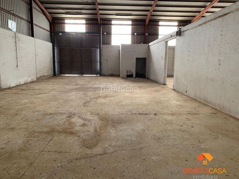 Foto be1a793a-7045-4f0c-85ee-8ca9099561a2. Location bâtiment à usage industriel dans Oeste Mérida