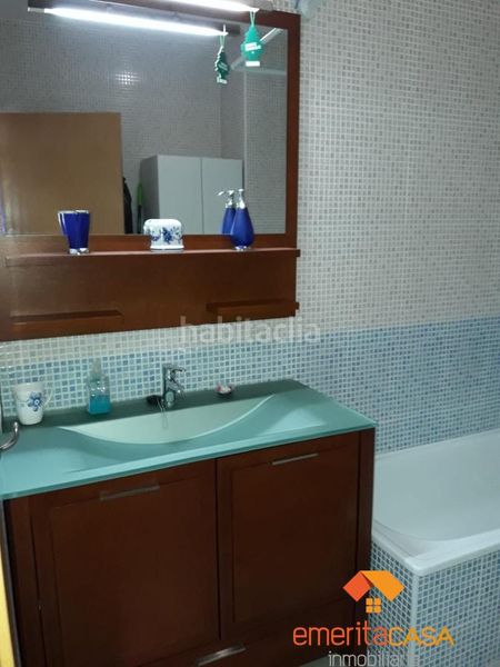 Foto b7662d6e-cf8e-4ff4-9bf3-c2ed24e1e0a2. Xalet amb aparcament a Mirandilla