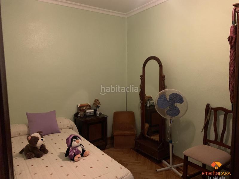 Foto 45b1af43-9d42-496d-a04d-4e30bea818e8. Edificio  en Almendralejo