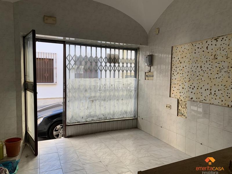 Foto 633e6757-4e99-4d16-aeda-473b3ecd29bf. Edificio  en Almendralejo