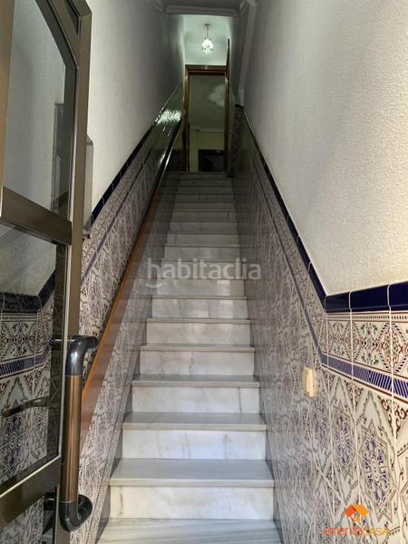 Foto 6b9e97c5-9d7e-45b7-8fe2-515cc96a4ddd. Edificio  en Almendralejo