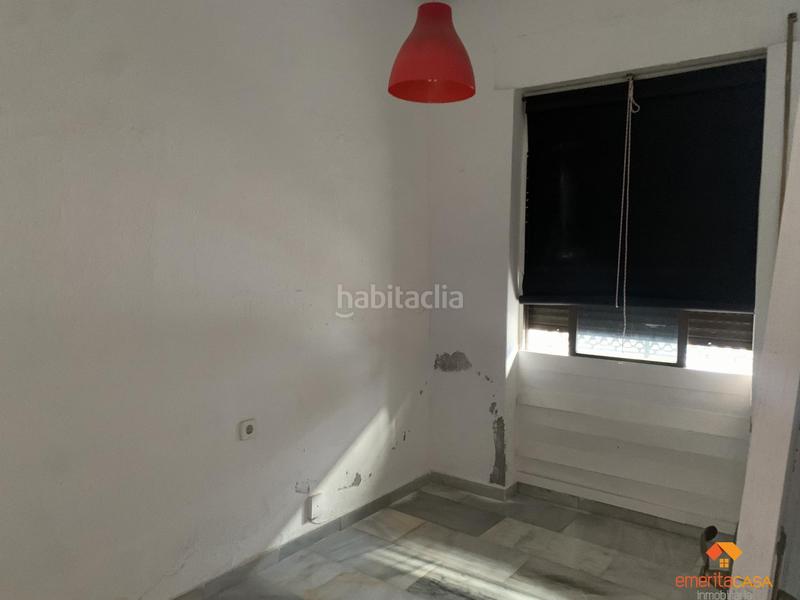 Foto 6e35012b-5fda-404c-b773-491d6d5212d3. Edificio  en Almendralejo