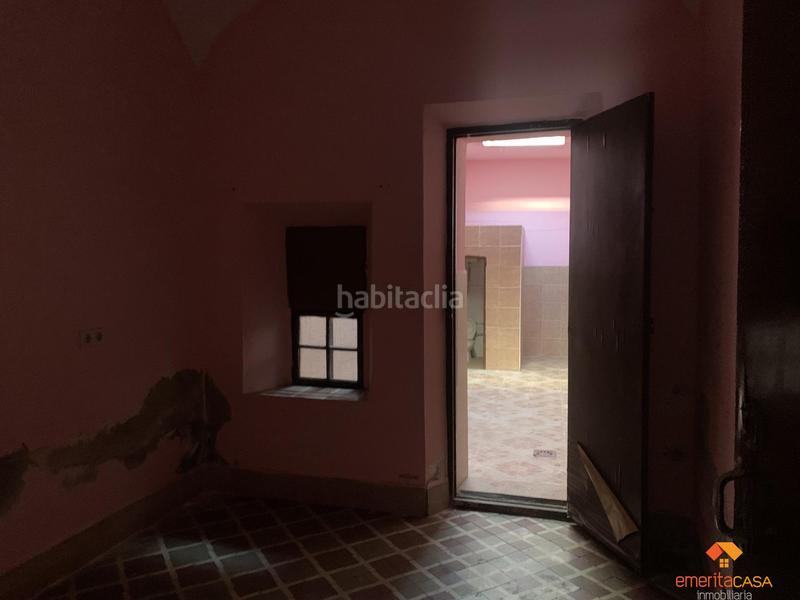 Foto ce674c14-1c94-40cd-9604-52d207f8c734. Edificio  en Almendralejo