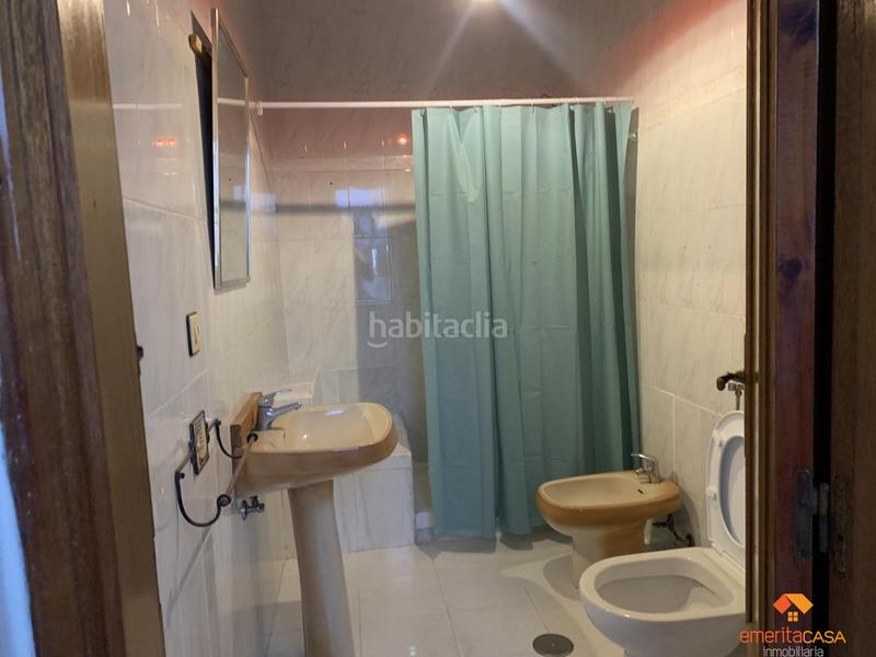 Foto e0228db5-459f-4815-9abf-40e560eb4862. Edificio  en Almendralejo