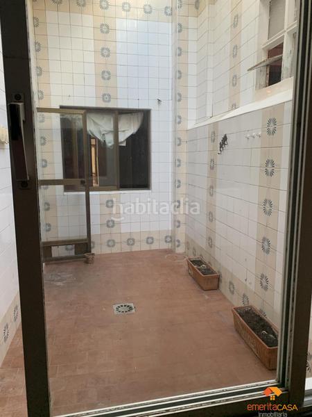 Foto ff1eeb0d-c5c1-4ae1-8df9-44998824c1ad. Edificio  en Almendralejo