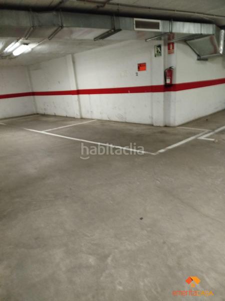 Foto f0a04b1b-f83e-465a-8bbb-bec0039b11f1. Parking coche garaje en Almendralejo
