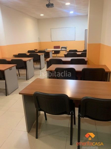 Foto 09a5e60d-5dd9-423e-8a0d-a89d3b959138. Lloguer local comercial a Centro Mérida