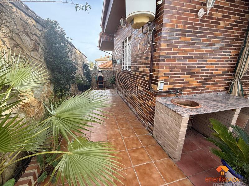 Foto 5fd42e59-f8ee-4b87-87b7-d9d111826fb5. Xalet amb aparcament piscina a Oeste Mérida