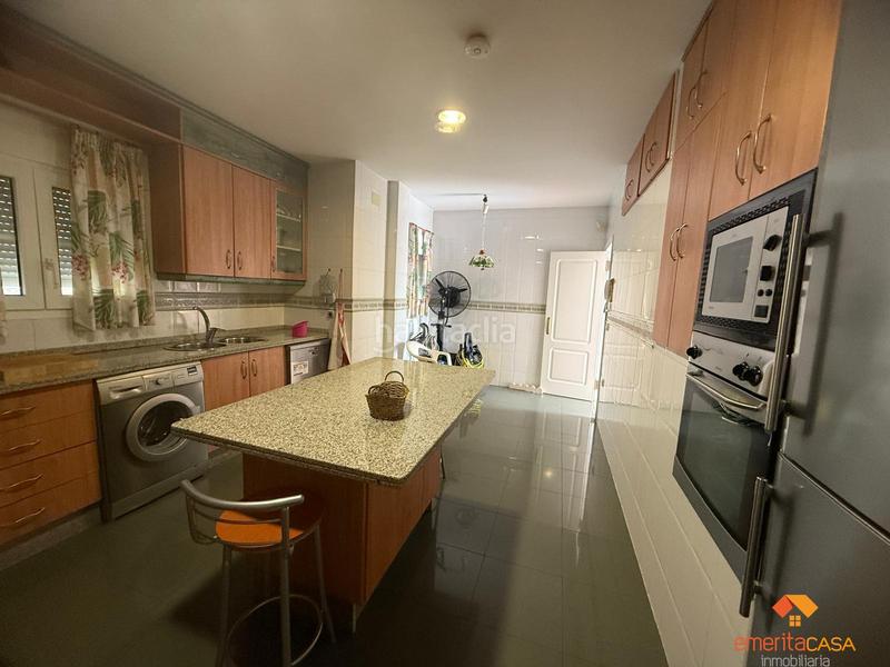 Foto 88af474a-8585-4544-b24a-d2c290d2f691. Xalet amb aparcament piscina a Oeste Mérida