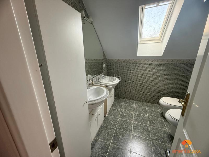 Foto 90a32c6d-dd50-4e62-a12f-576f2c4b2216. Xalet amb aparcament piscina a Oeste Mérida