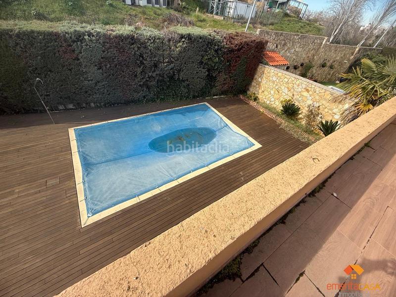 Foto a732c6a1-56f2-4f5b-889c-a3eacdb8b29e. Xalet amb aparcament piscina a Oeste Mérida