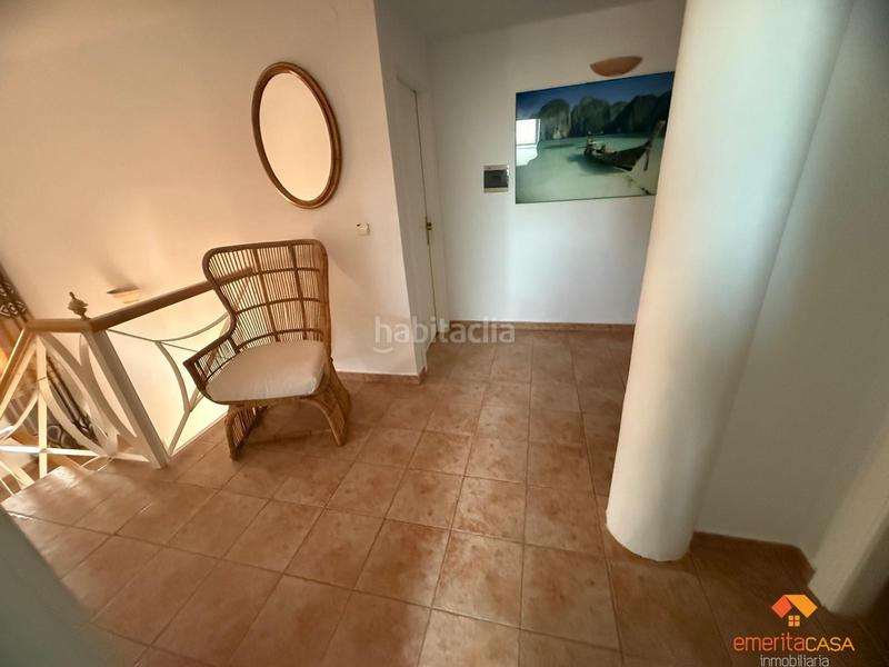 Foto b831a5fe-87f4-445d-8a42-9b86d1a64714. Xalet amb aparcament piscina a Oeste Mérida